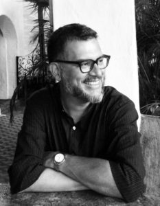 Un lugar al margen: entrevista con León Plascencia Ñol